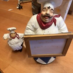 2 Chef Figurines 