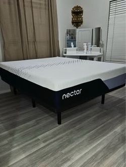 Nectar Premier Memory Foam, Queen, Open Box
