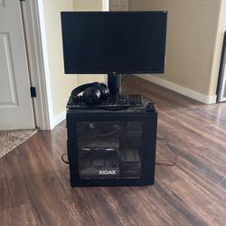Gaming Computer W/ Monitor, Headset, Keyboard And Mouse!