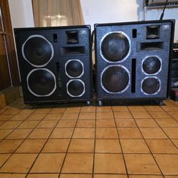 PEAVEY 3020 HT Speakers Pair
