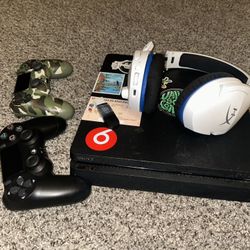 Ps4 slim 
