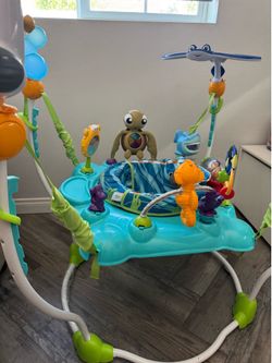 Baby bouncer/jumper
