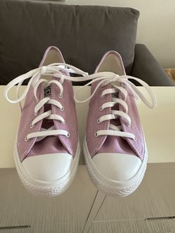 Lavender Converse - Size Women’s 5 1/2