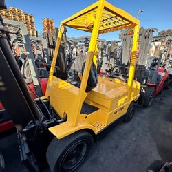Hyster Forklift  6000 lb 3 stage sideshift pneumatic