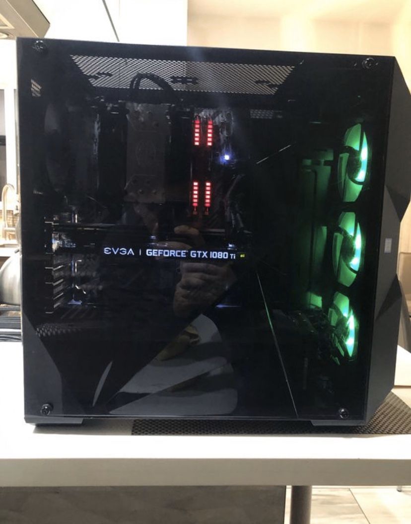 Custom built Gaming computer (Windows 10 Pro)