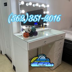 Vanity With Mirror