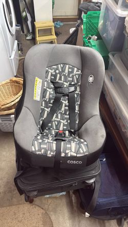 Car seat 22-40 lb 