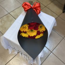 Roses And Sunflower Bouquet 