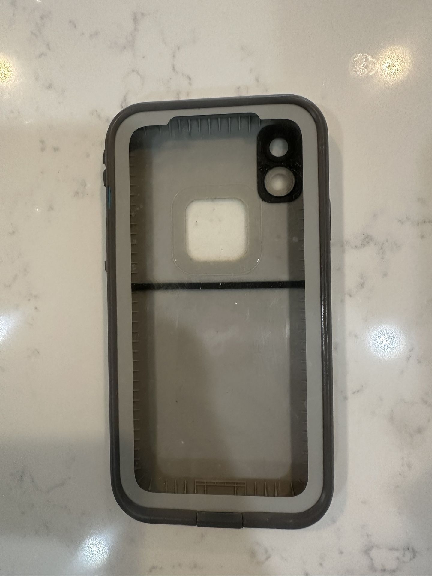 Apple iPhone XR Lifeproof Case