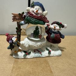 Snow Man Globe 