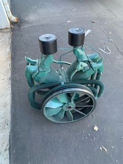 SPEEDAIRE Air Compressor Pump: Splash Lubricated, 2 Stage, 30 hp, 76.7/90.1/101.0 cfm @ 175 psi