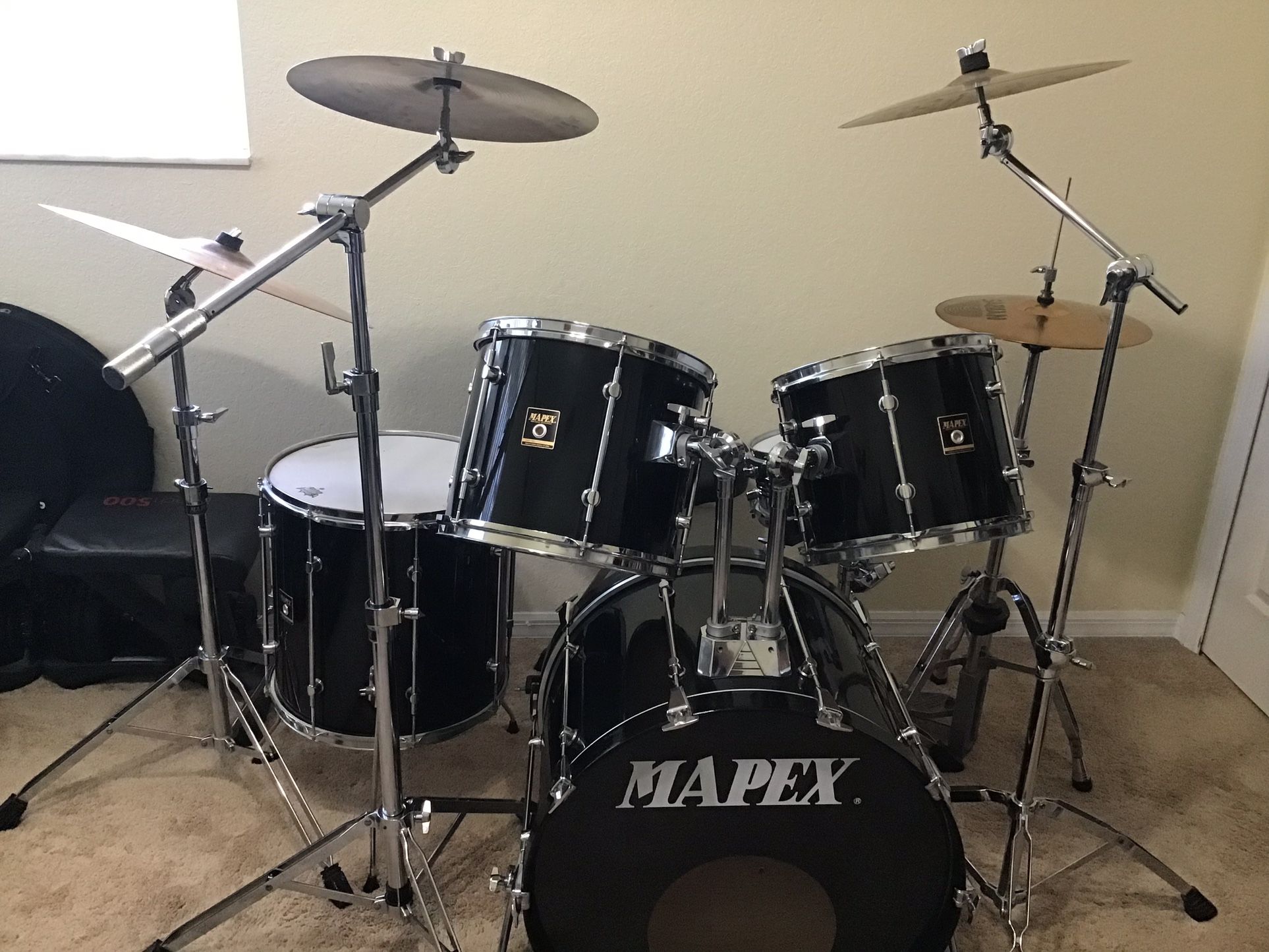 Mapex Saturn 5 Piece Maple Complete Drum Set