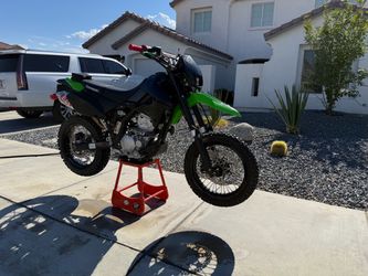 2022 Kawasaki KLX300 SM