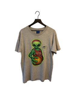 1996 Aliens Basketball T-shirt Men’s Size Large