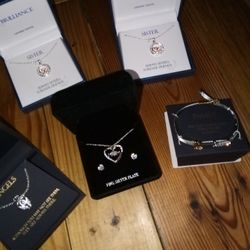 Sterling Silver Jewelry And Love Cards 