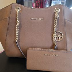 Michael Kors Wallet And Purse