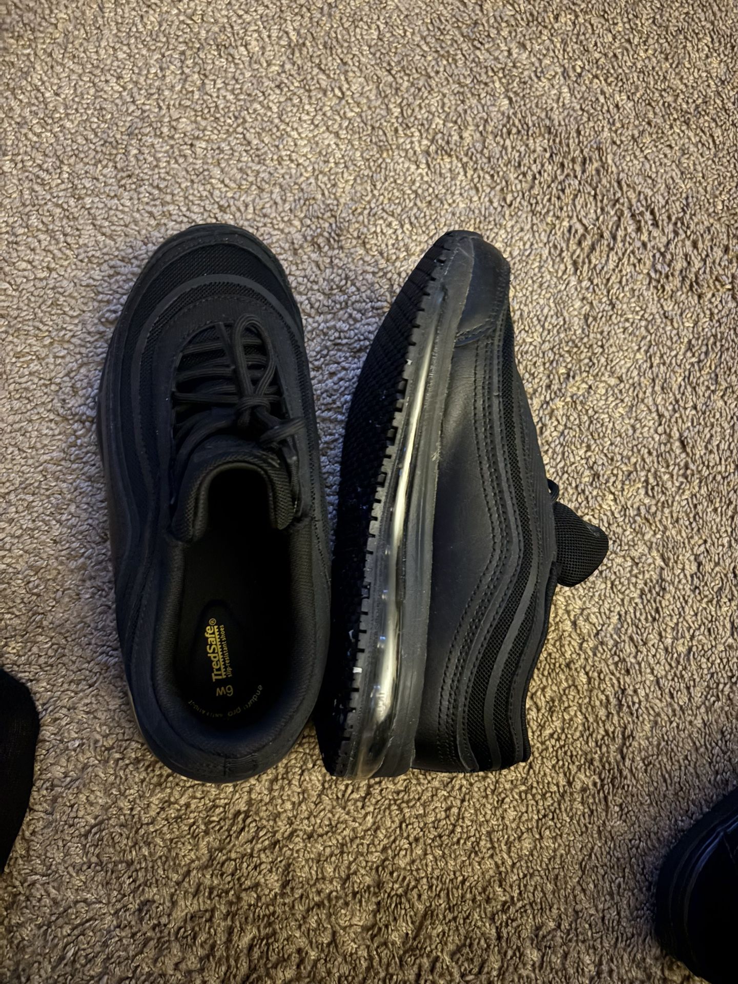 Non Slip All Black Sneakers Womens Size 6