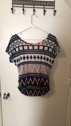 Chevron bow tie back shirt