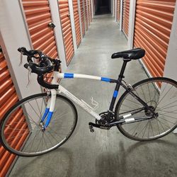 SPECIALIZED WOMEN BIKE