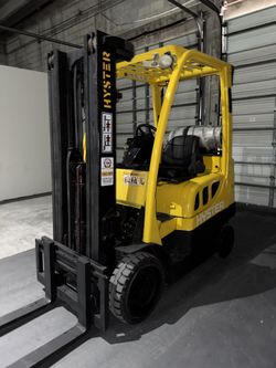Hyster H50FT Propane Forklift – 3 Stage - 5,000 LB Capacity