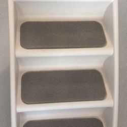 Brand New Heavy Duty Dog Or Cat Stairs .