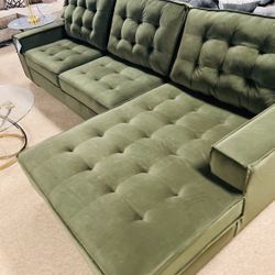 Stunning Stylish Cozy Sectional!