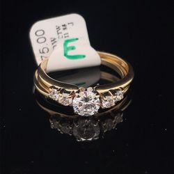 14KT Yellow Gold Diamond Ring 3.42g .68CTW Size 5 I-754