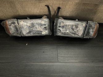 Dodge Ram Headlights 94-01