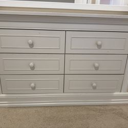 Baby Cache Dresser