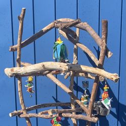 Huge Macaw  Perch Tree … Kinda Tall But Great For Those With Cats N Dogs !! 💯