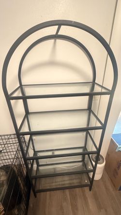 Arch shelf