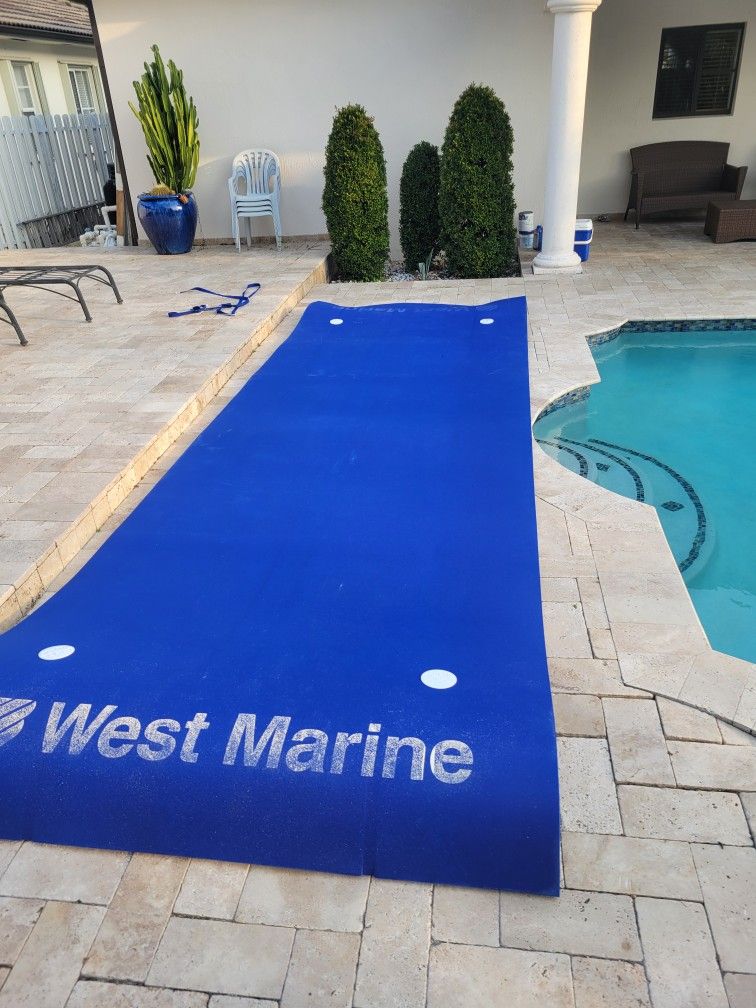 West Marine 6X18 Floating Mat