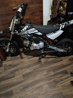 Dirt bike