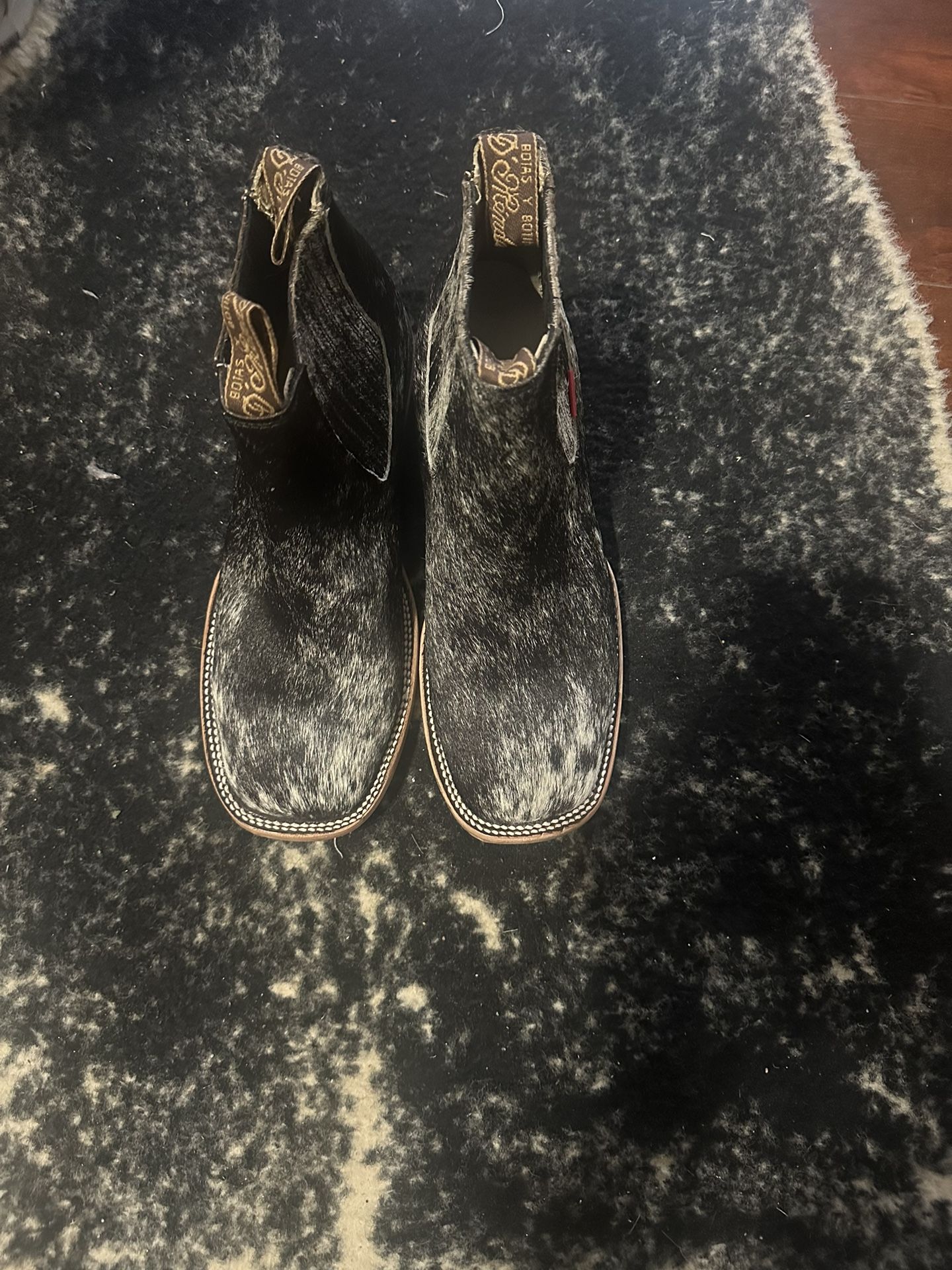 Botines Pelo Negro Vaca