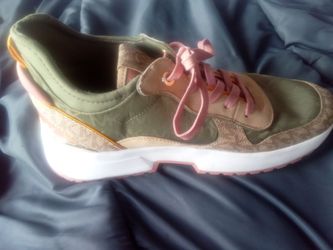 Michael kors women shoes size 7
