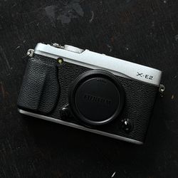 Fujifilm X-E2 Camera Silver