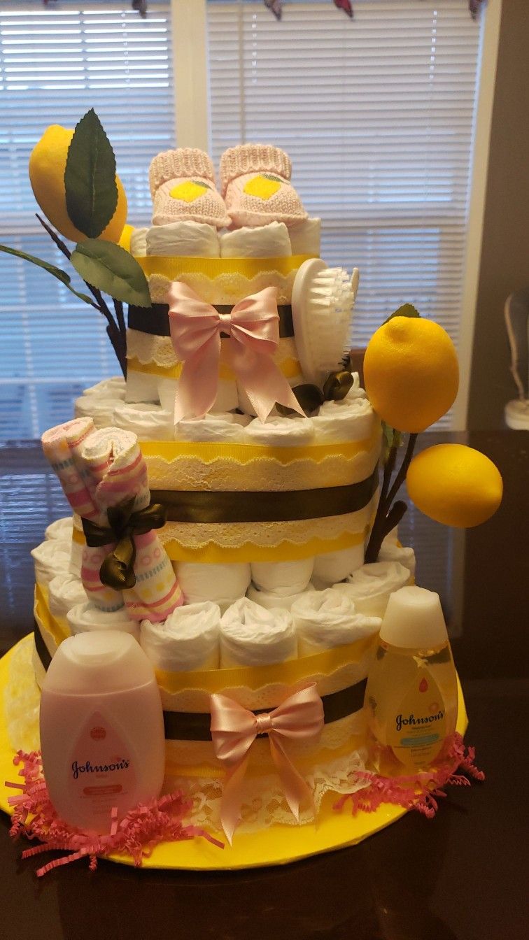 Lemon Diaper cake 