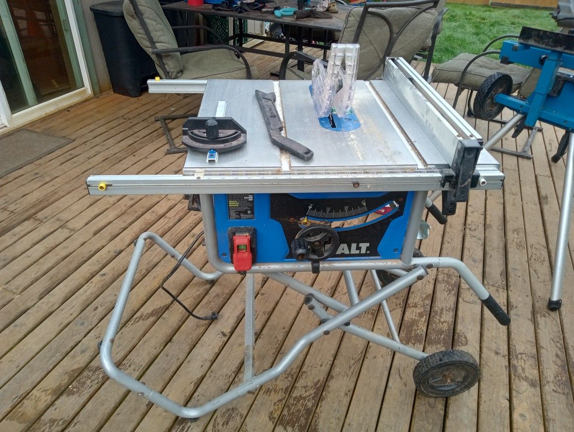 Kobalt 10" Table Saw