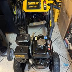 Presure Washer Dewalt 3600psi Honda GX 2.5 