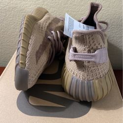 Yeezy  350