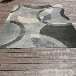 Surya Forum Rug 7'6"x9'6"