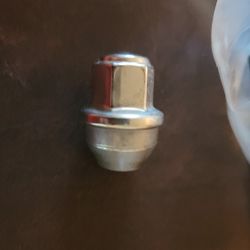 OEM Ford wheel lug nuts