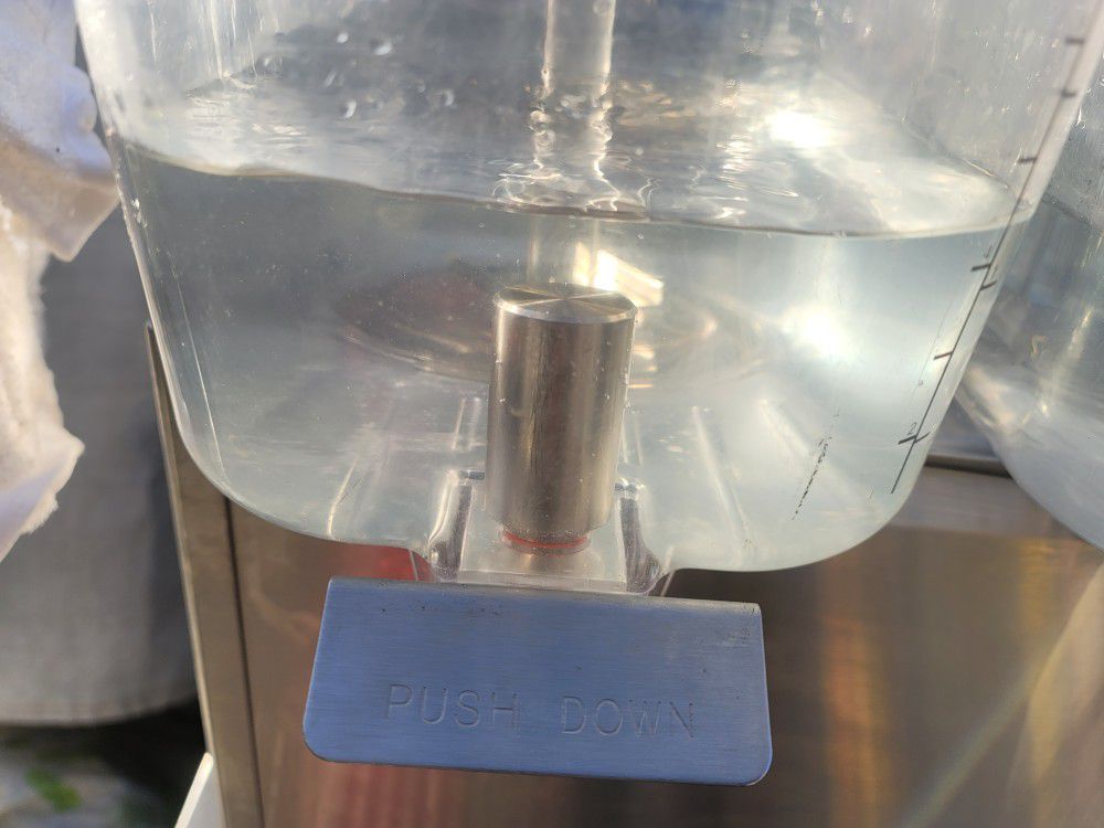 Gemco Glass Straw Dispenser for Sale in El Cajon, CA - OfferUp