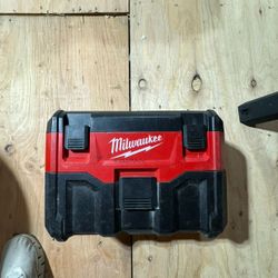 Milwaukee Vacuum 
