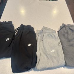 Nike joggers 