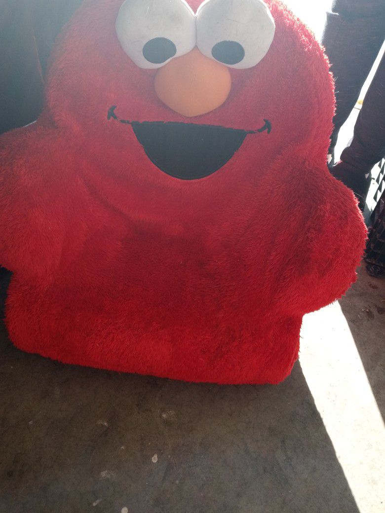 Elmo Chair