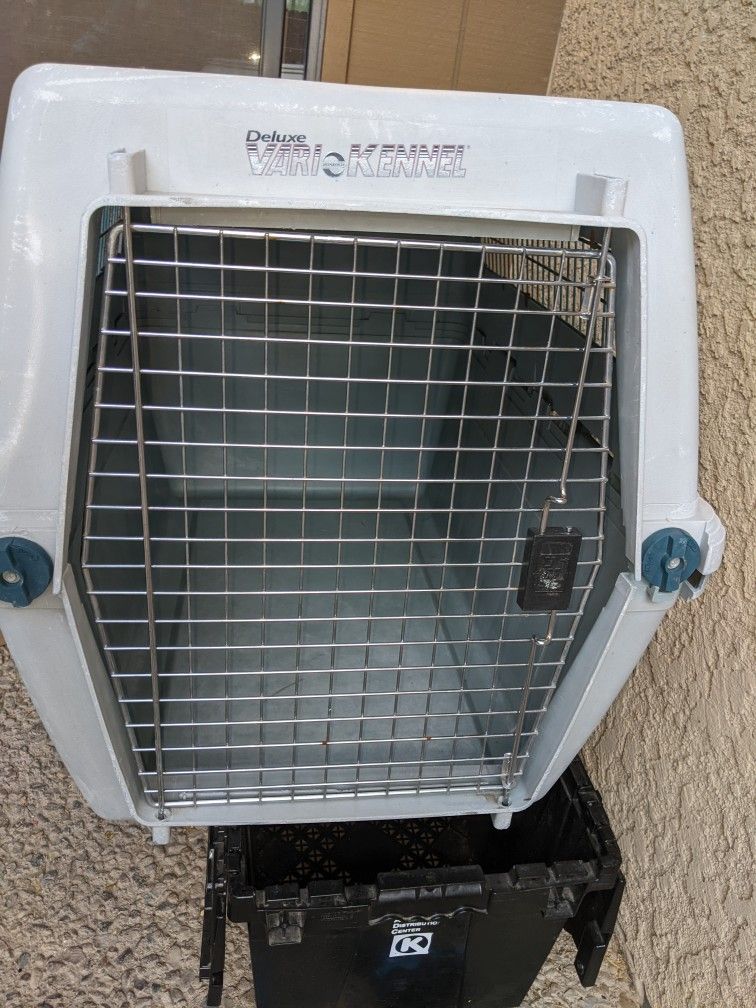 X-large Deluxe Petmate Vari Dog Kennel