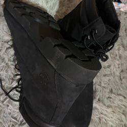 Women’s Black Timberland Boots 