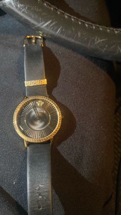 Versace 1500 watch authentic