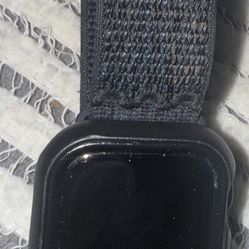 Apple Watch SE 2  40 MM GPS And Cellular 